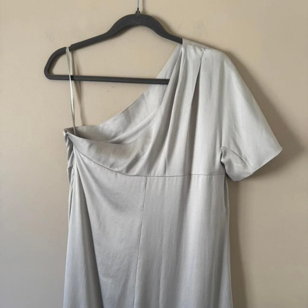Banana Republic NWT (as is) Silk Dress Silver Size 6 one shoulder maxi formal